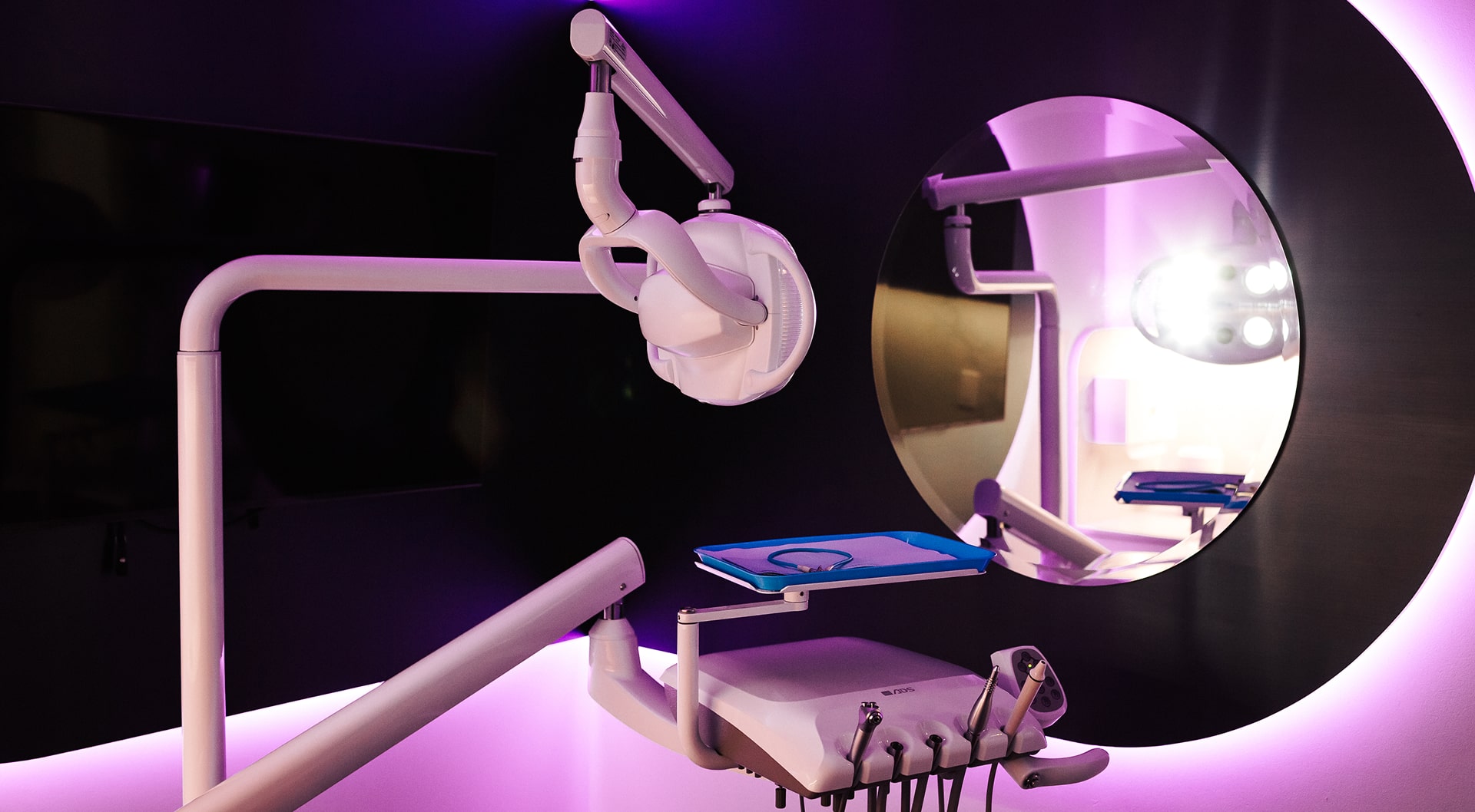 Hi-tech dental technology showcase in Blu Dental