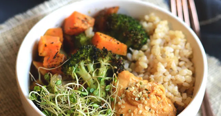 A dairy-free brown rice bowl